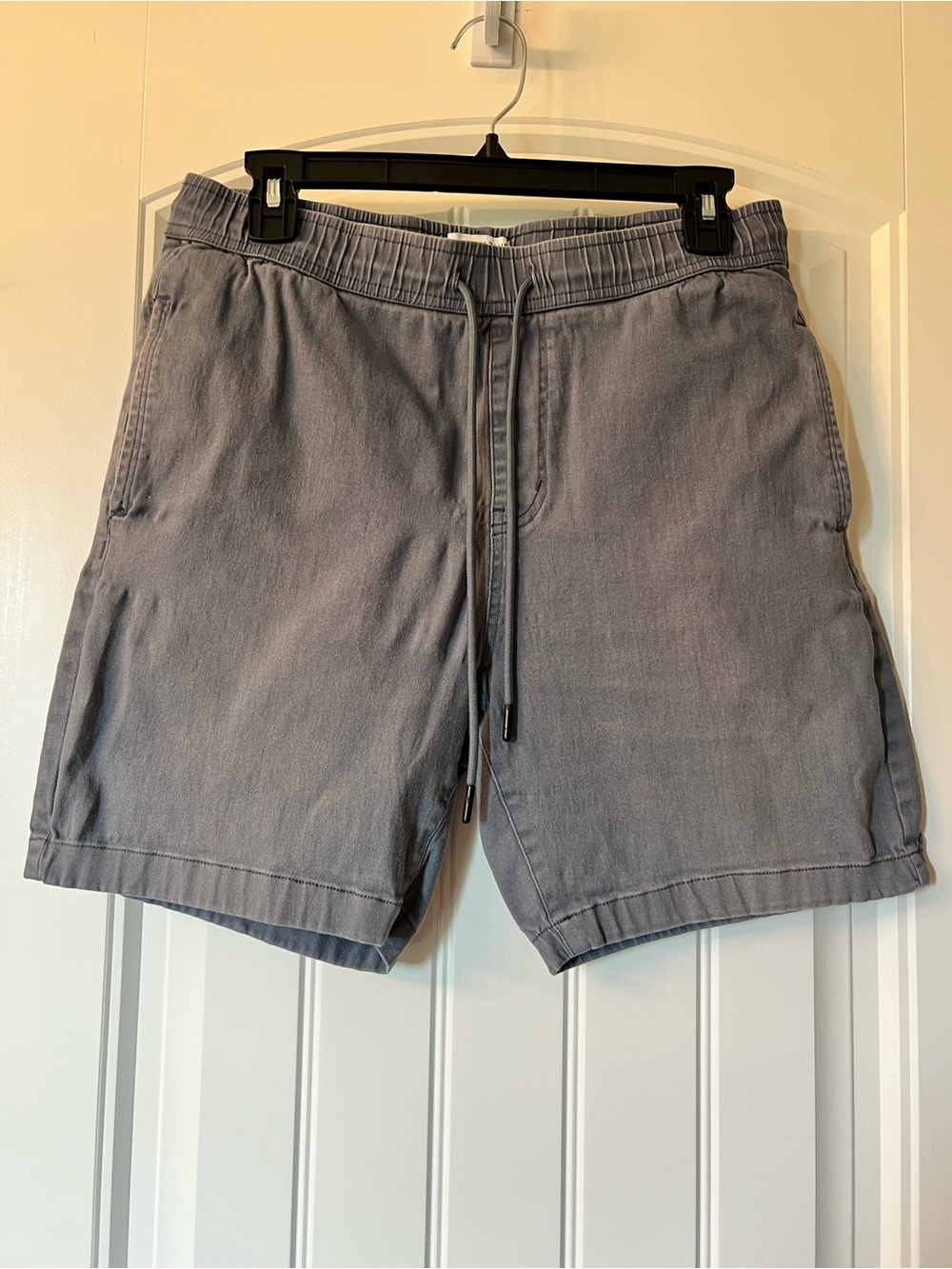 Men's Drawstring Shorts in Light Gray